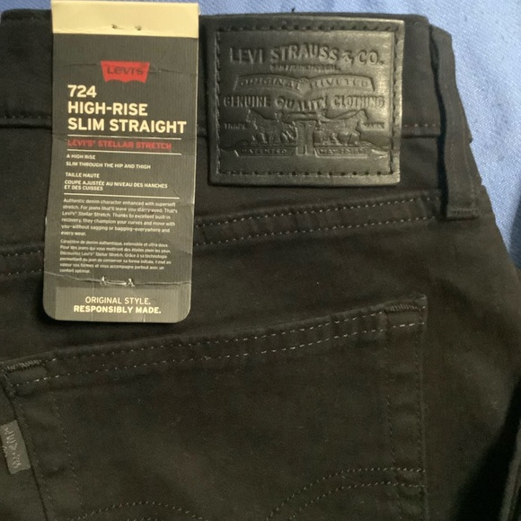 Levi's 724 High-Rise Slim Straight Black Jeans Size 32X32 NWT - Picture 2 of 9